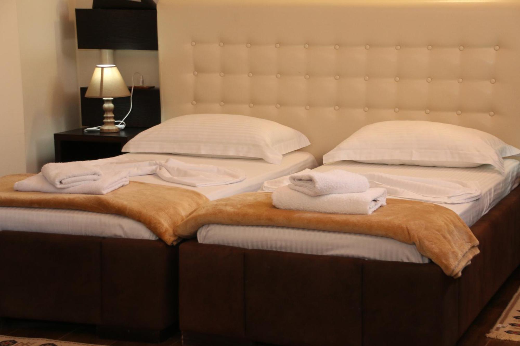 Bed and Breakfast 2 Kitarat Bb Wlora Zewnętrze zdjęcie