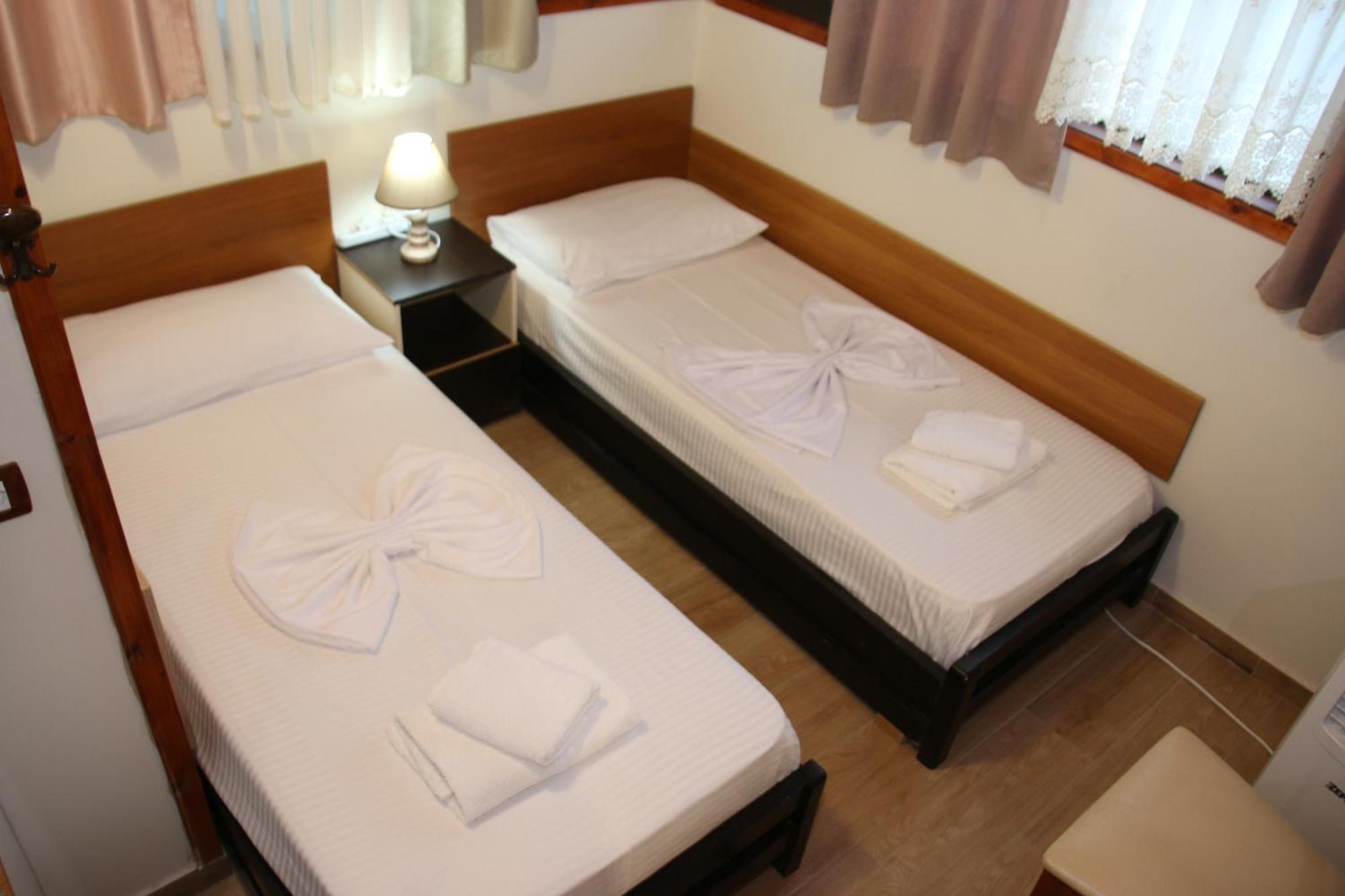 Bed and Breakfast 2 Kitarat Bb Wlora Zewnętrze zdjęcie